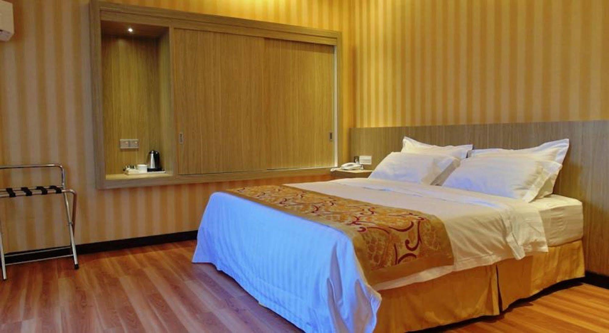 Mandarin Hotel