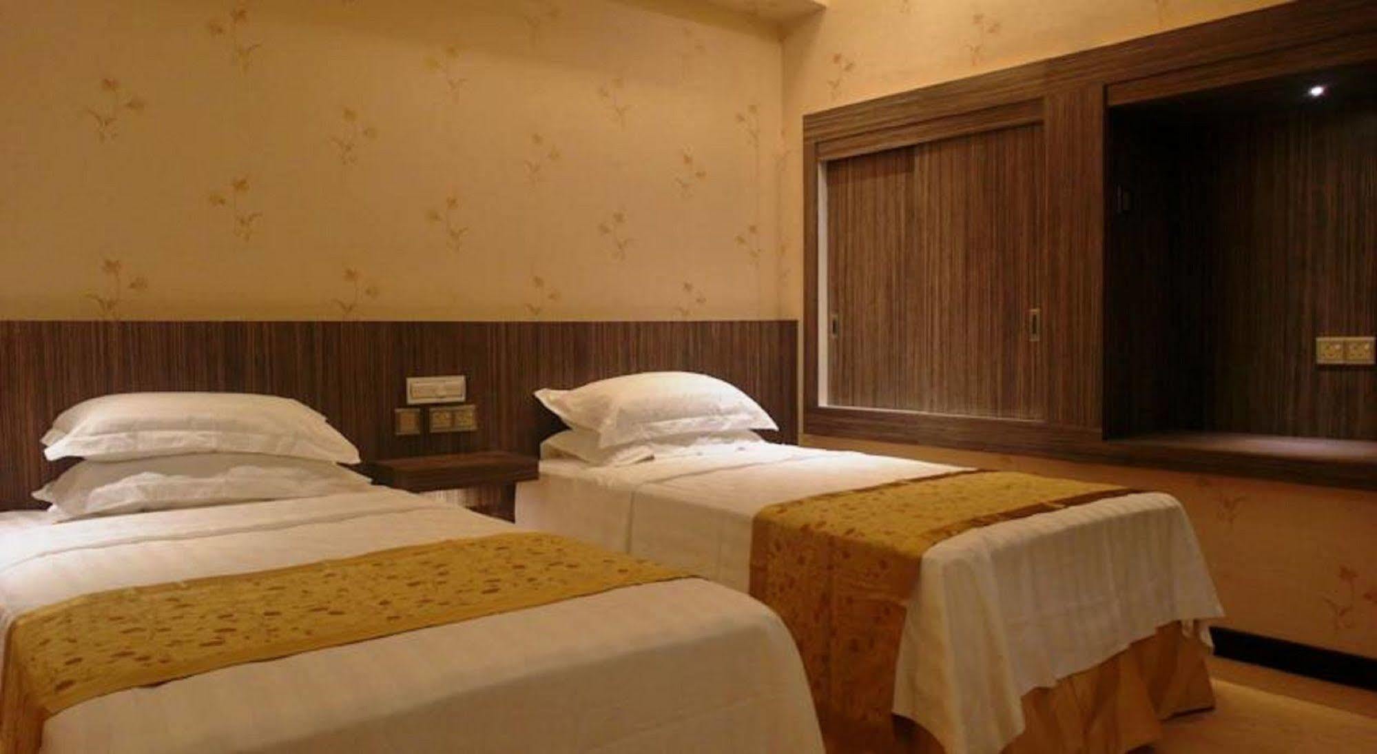 Mandarin Hotel